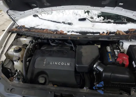 2011 Lincoln Mkx z USA, uszkodzony, nr VIN 2LMDJ8JK6BBJ26362